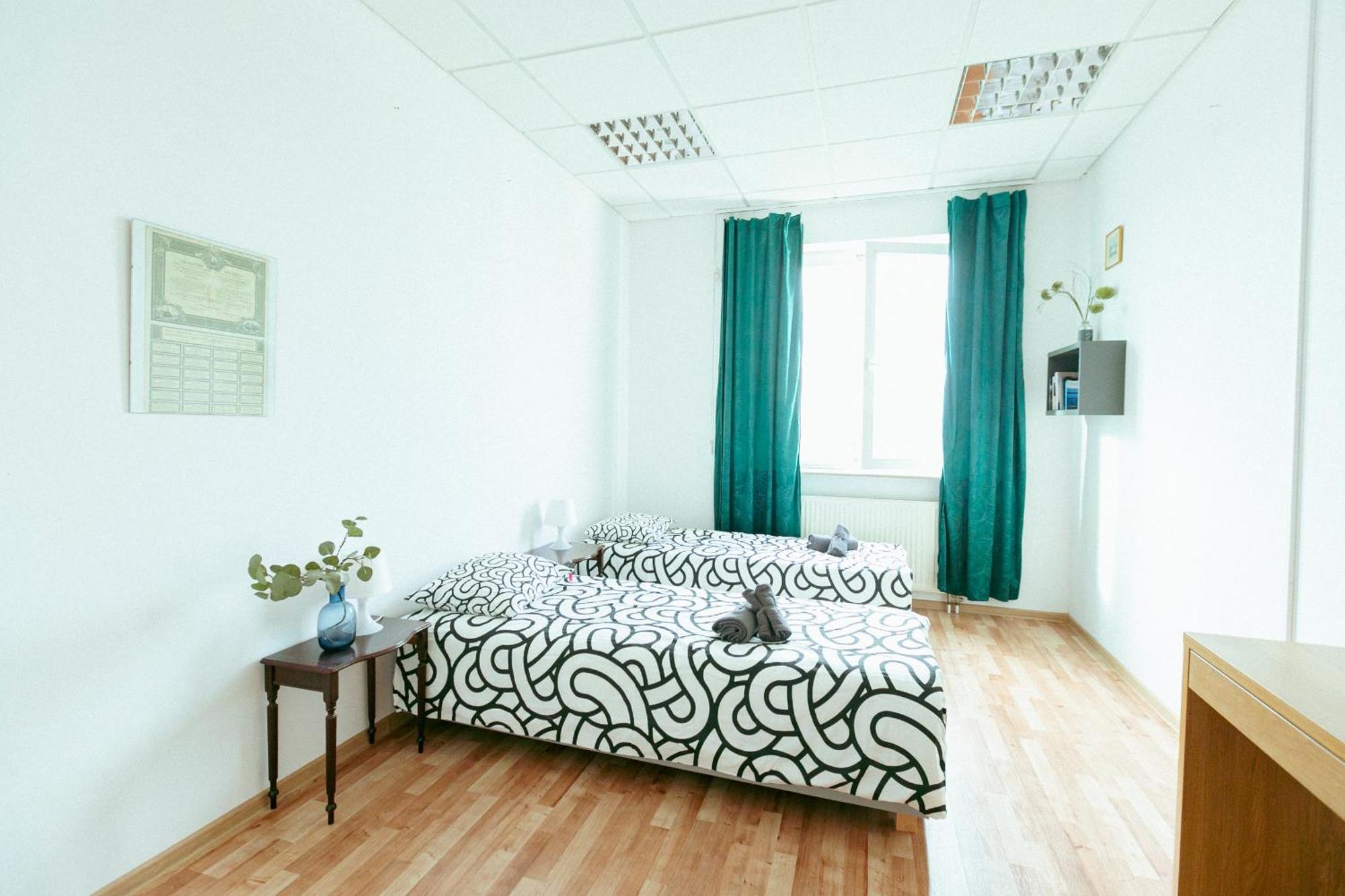 Hostel Metro Kabaty وارسو المظهر الخارجي الصورة