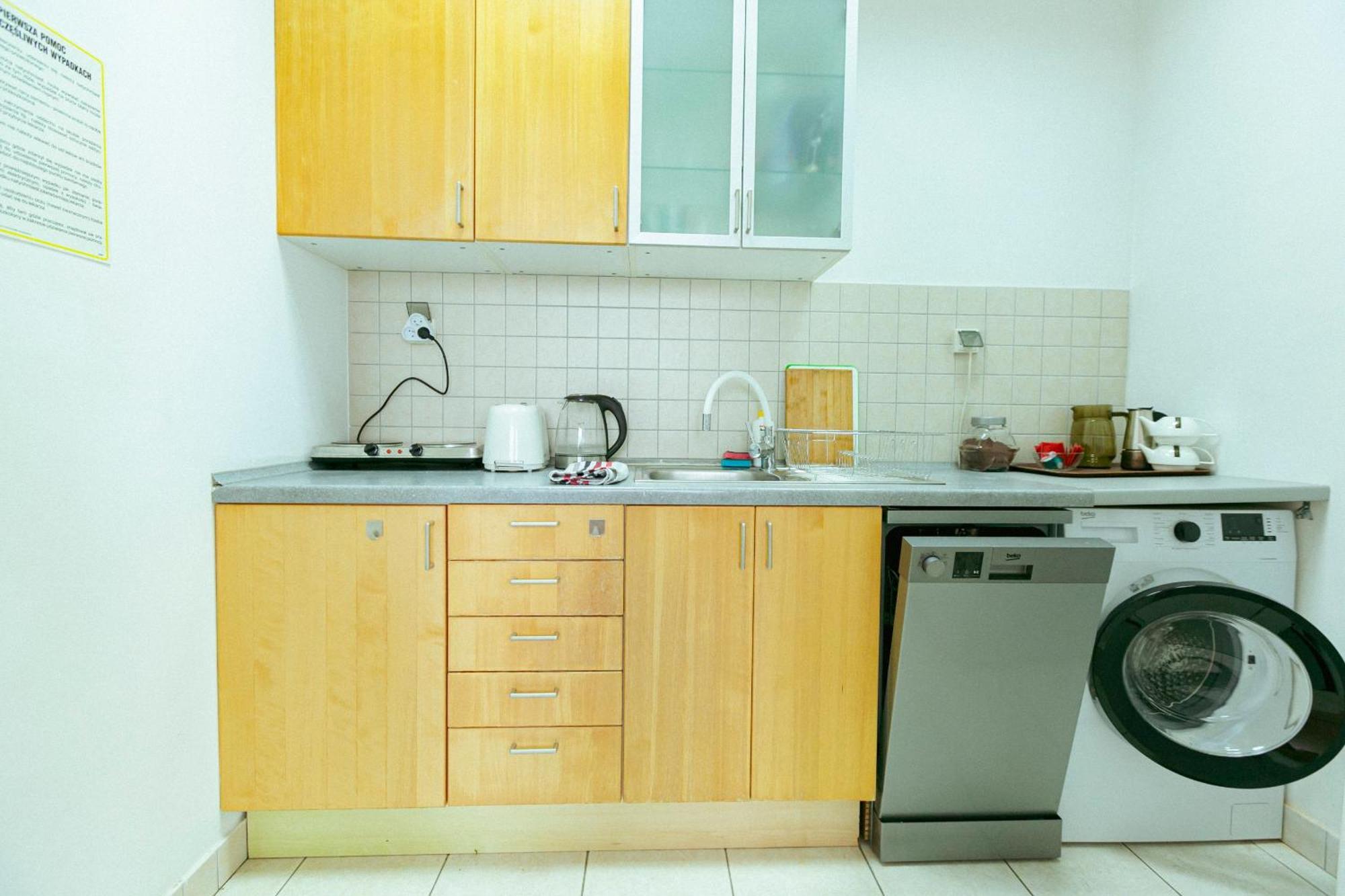 Hostel Metro Kabaty وارسو المظهر الخارجي الصورة