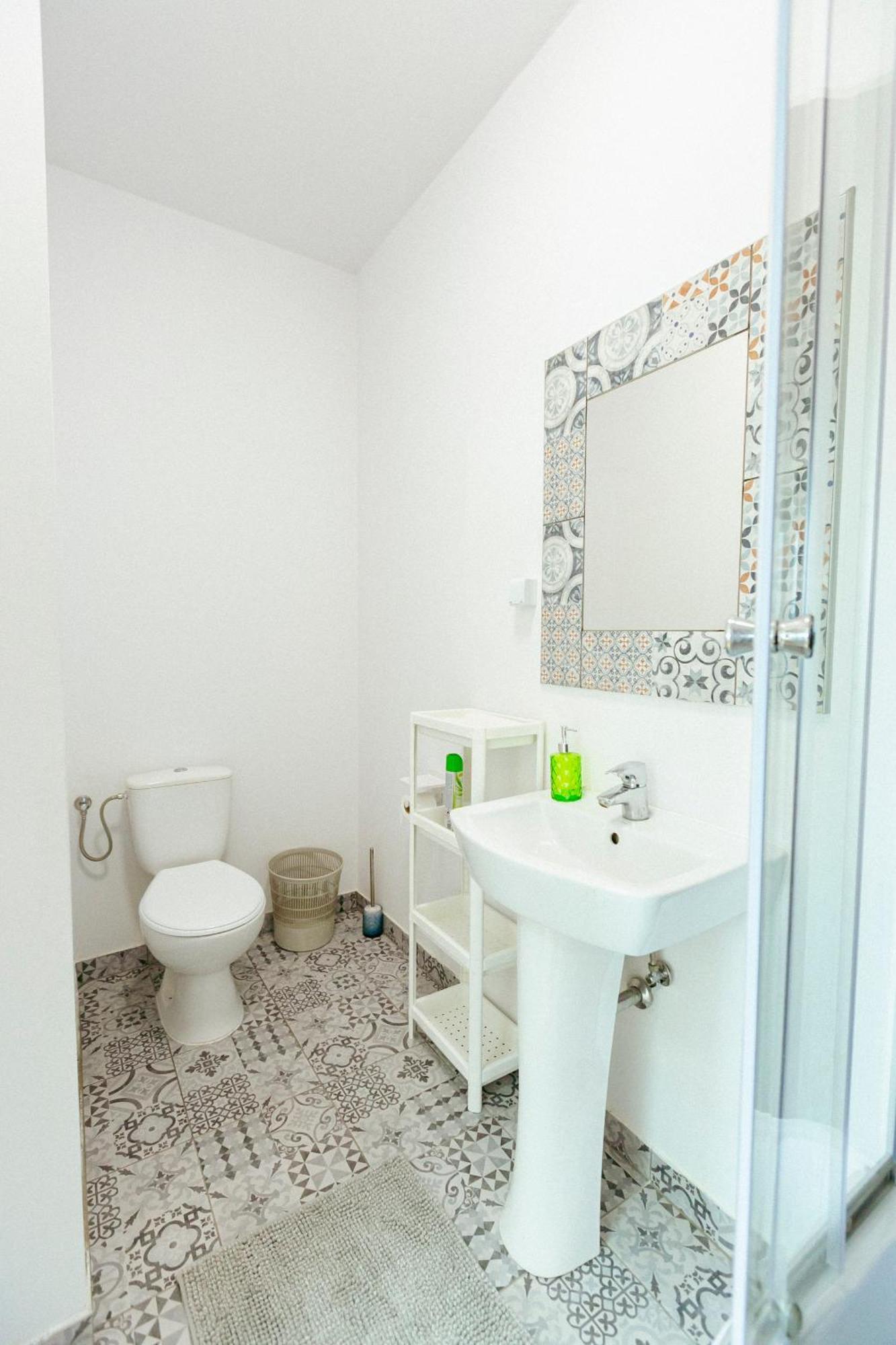 Hostel Metro Kabaty وارسو المظهر الخارجي الصورة