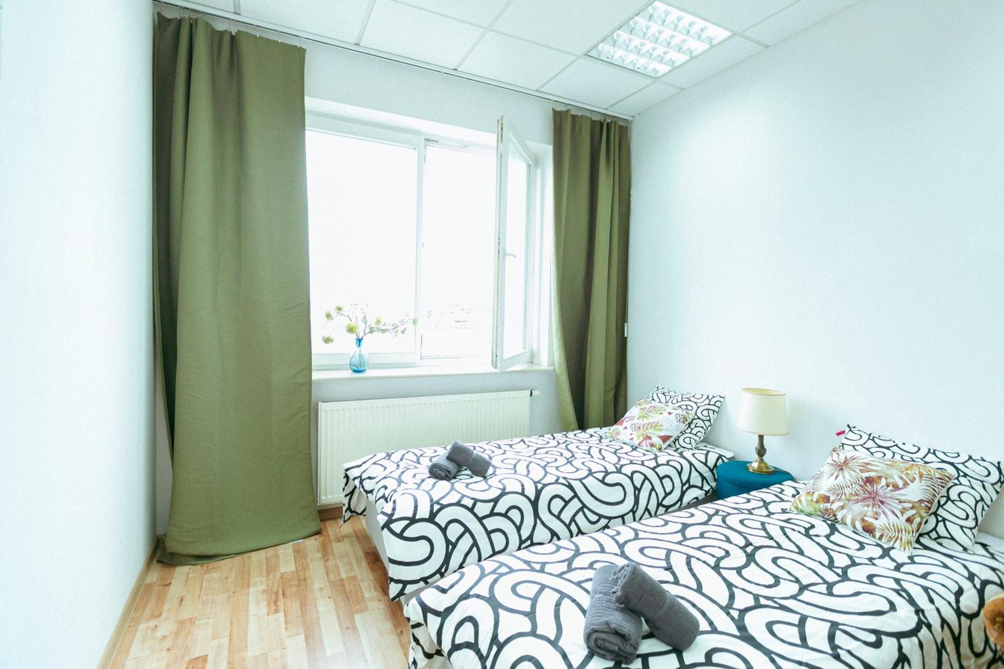 Hostel Metro Kabaty وارسو المظهر الخارجي الصورة