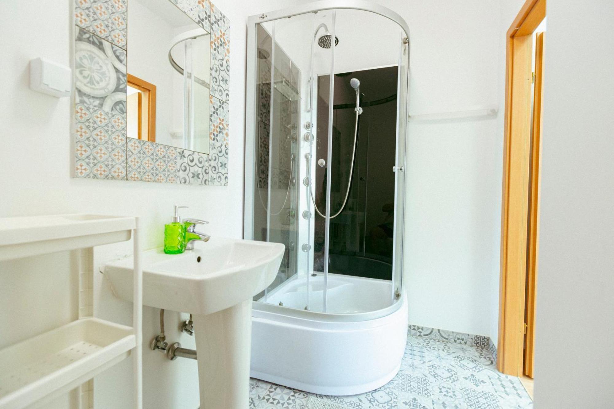 Hostel Metro Kabaty وارسو المظهر الخارجي الصورة