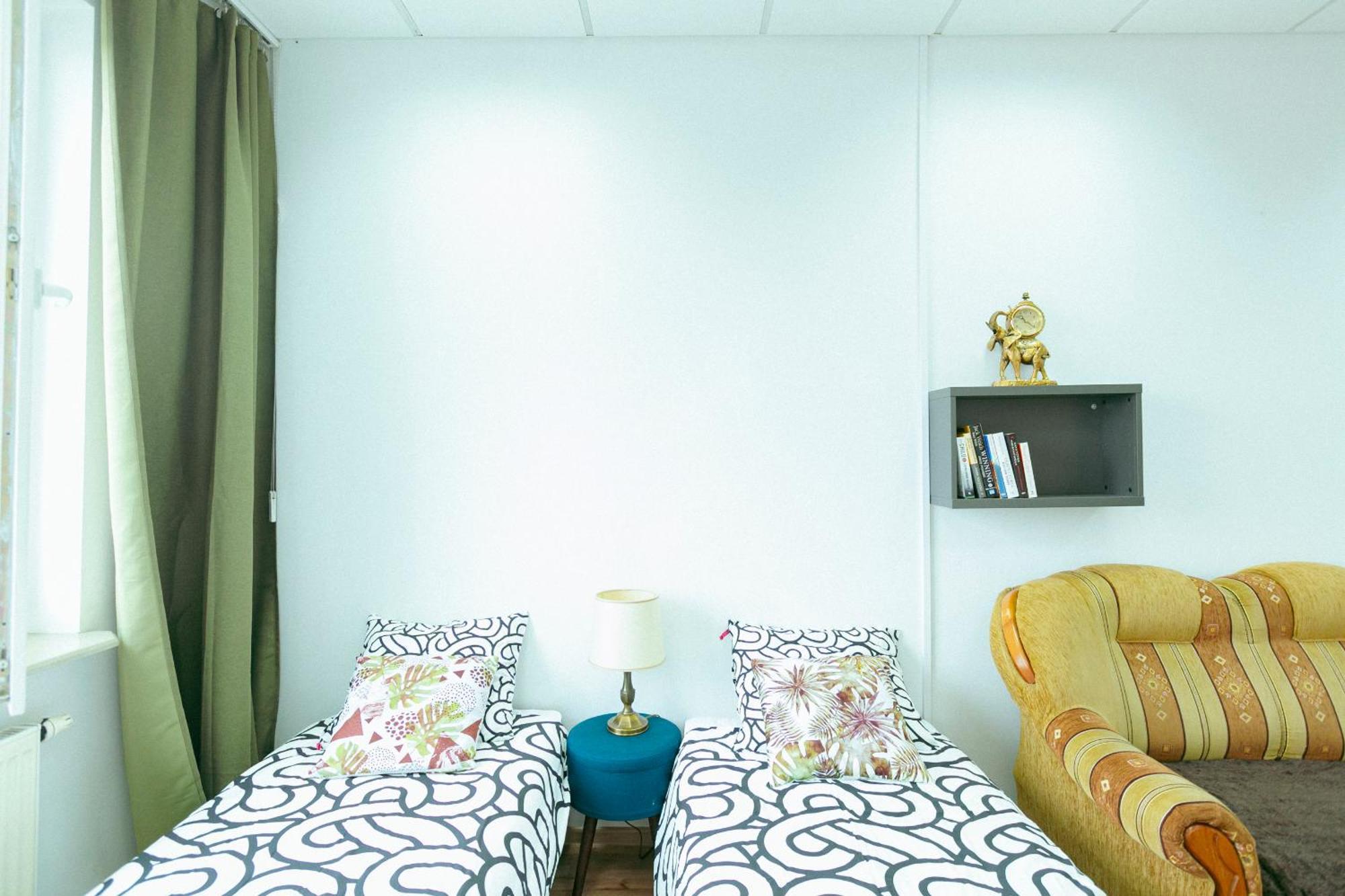 Hostel Metro Kabaty وارسو المظهر الخارجي الصورة