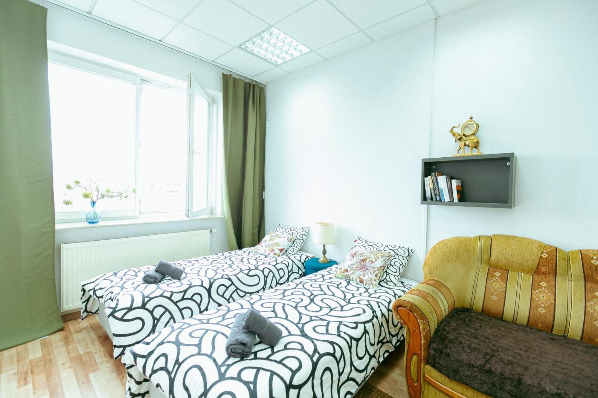 Hostel Metro Kabaty وارسو المظهر الخارجي الصورة